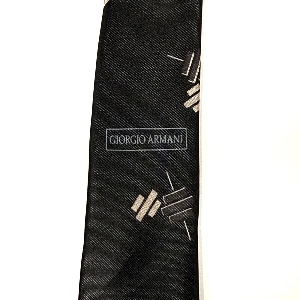 Armani Collezioni Mens‎ Silk Blend Geometric Tie Black Made in Italy 3.75 Inch
